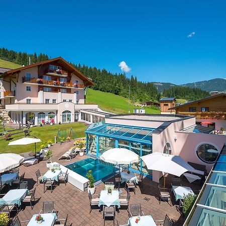 Hotel Vierjahreszeiten Flachau Exterior photo