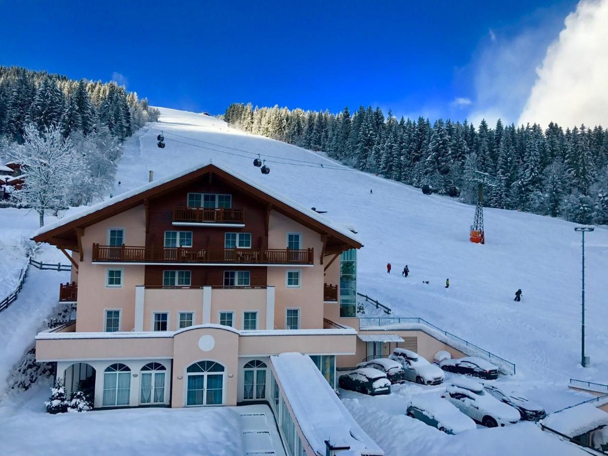 Hotel Vierjahreszeiten Flachau Exterior photo
