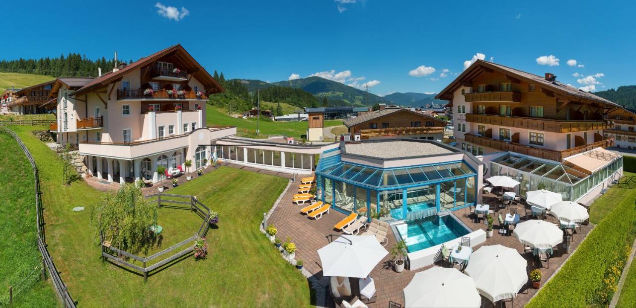 Hotel Vierjahreszeiten Flachau Exterior photo